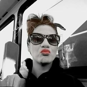 Meet your Posher, Paula